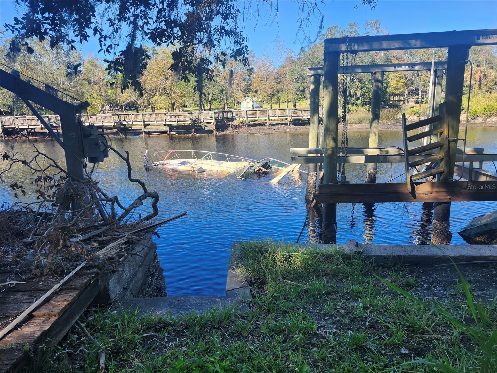 STETSON'S RIVER ESTATES - Land