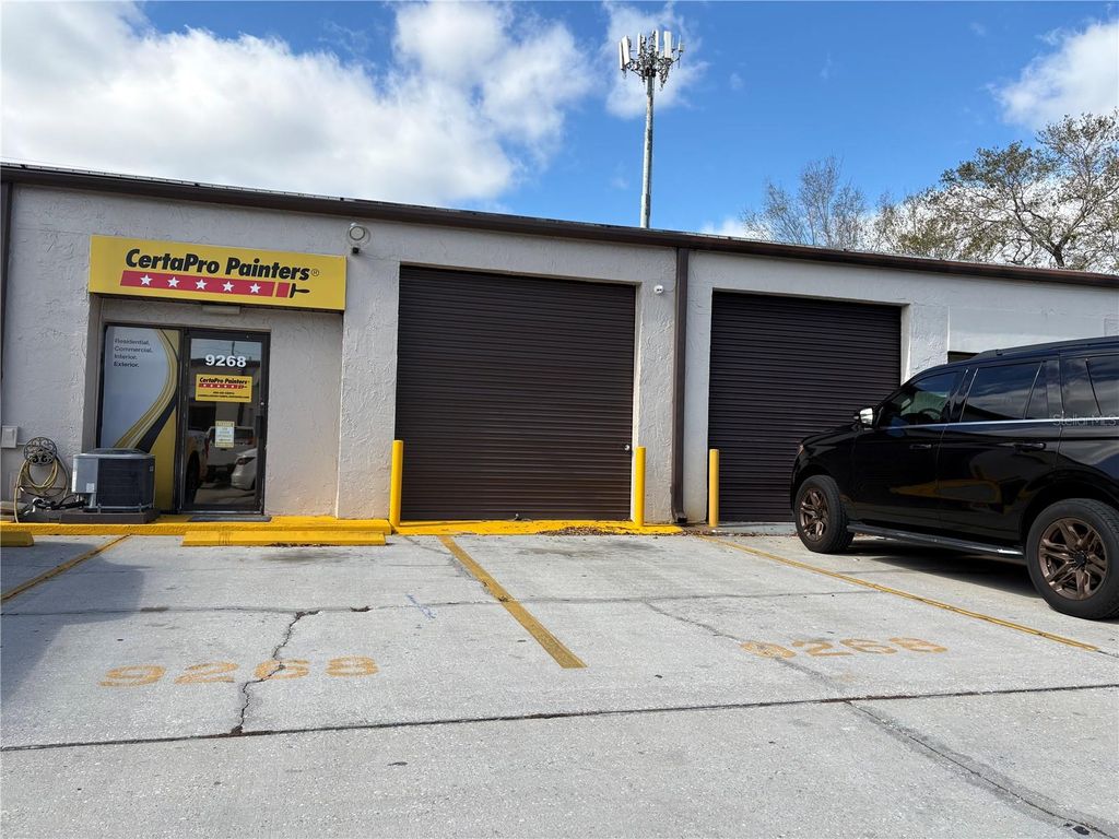 Photo of 9212 Lazy Lane, Tampa, FL 33614 (MLS # TB8474152)