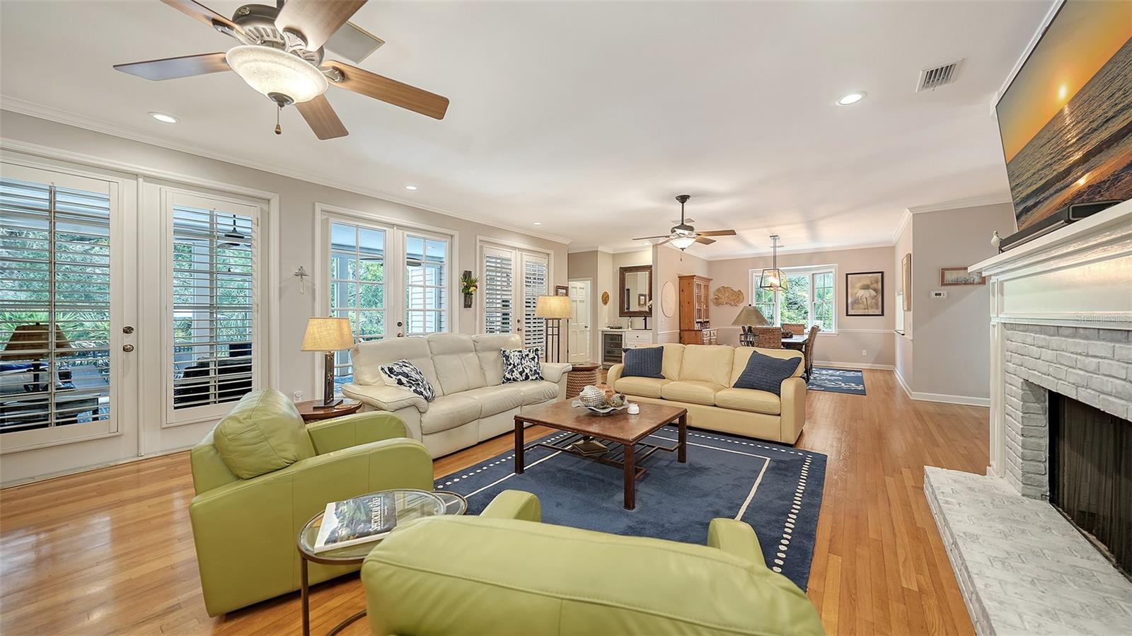 BISHOPSCOURT AT THE OAKS PRESERVE - Residential