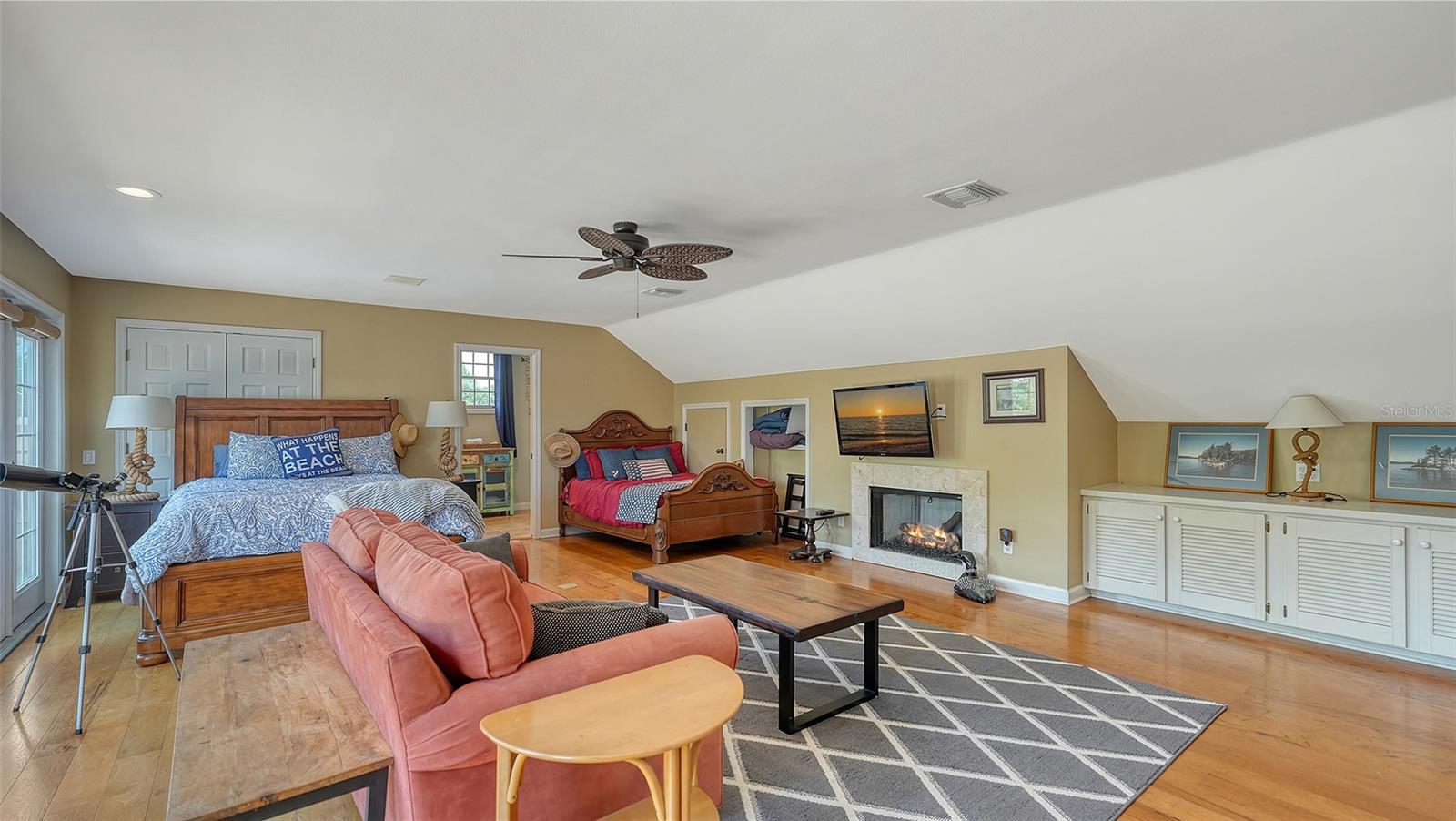 BISHOPSCOURT AT THE OAKS PRESERVE - Residential