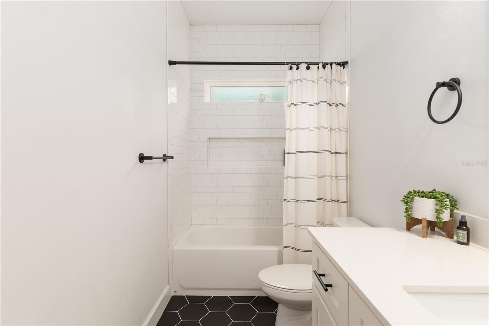 GRAND OAKS AT TOWER PH I PB 35 PG 68 - Residential