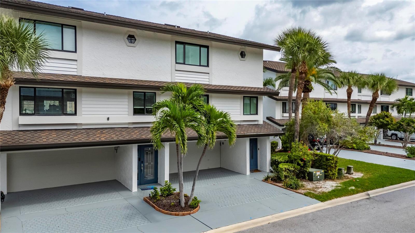 160 MARINA DEL REY COURT
