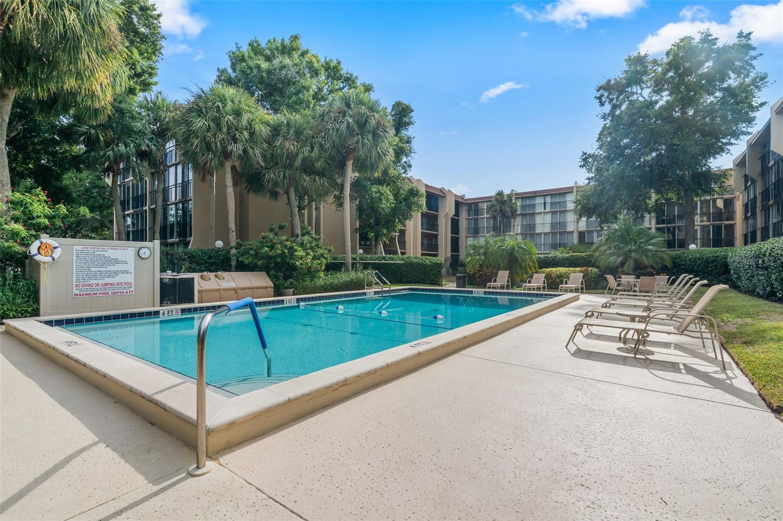 90 HIGHLAND AVENUE S 402