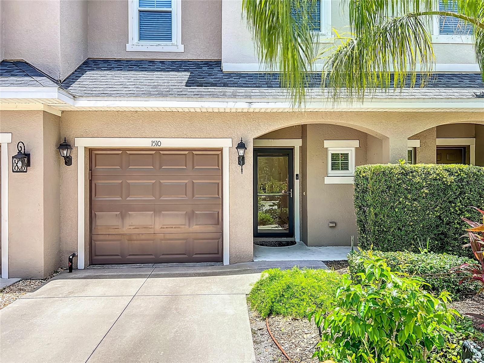 BRADFORD MANOR TWNHMS - Residential