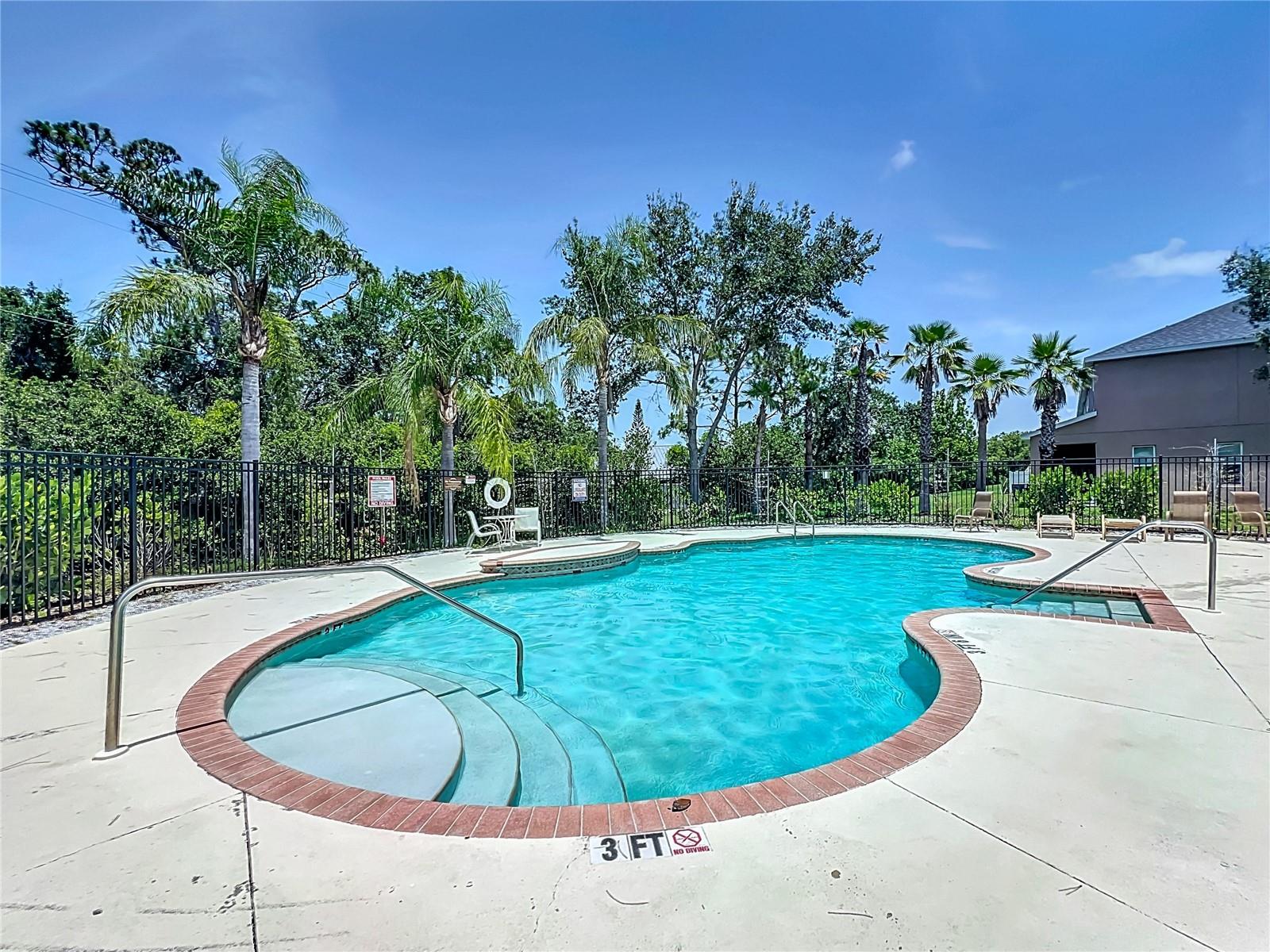 BRADFORD MANOR TWNHMS - Residential