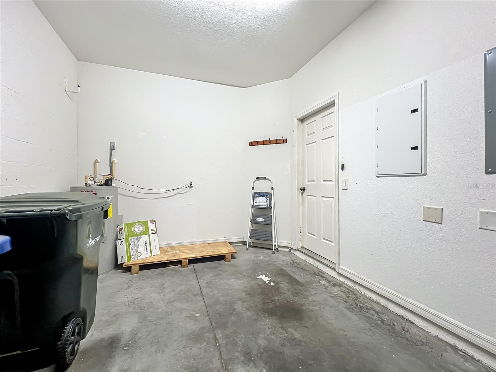 BRADFORD MANOR TWNHMS - Residential