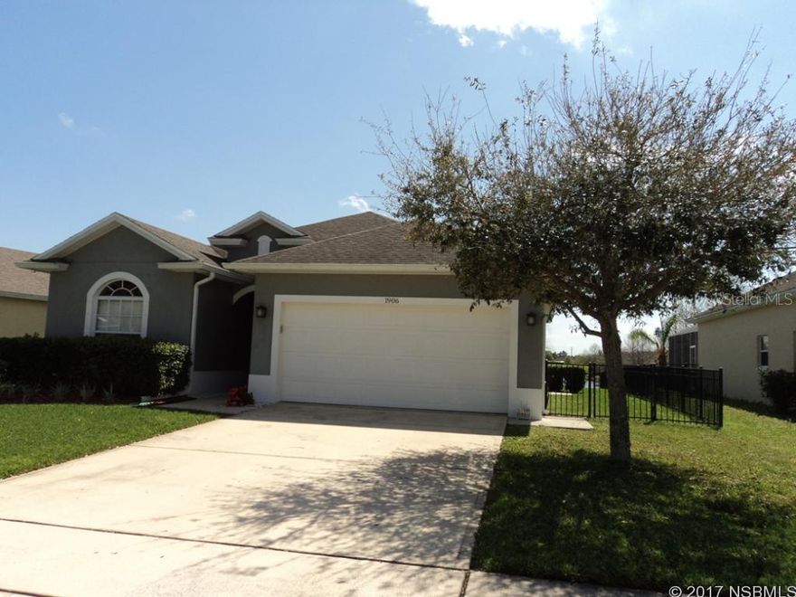 LIKE NEW HOME RECENTLY PAINTED IN SUBTILE HUES OF GRAY WITH WOOD LAMINATE FLOORS, STAILESS STEEL APPLIANCES INCLUDING NEW WASHER AND DRYER .OPEN VIEW OF THE LAKE FROM MOST ROOMS IN THIS SPLIT FLOOR PLAN AND SCREENED PORCH.YARD IS FENCED WITH TASTEFULL WROUGHT IRON FENCING AND LUSH  YARD IS PERFECT FOR A POOL ;Water: City