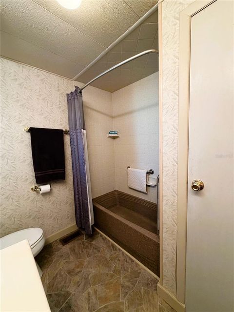 Tiny photo for 121 Azalea Trail, Leesburg, FL 34748 (MLS # R4910982)