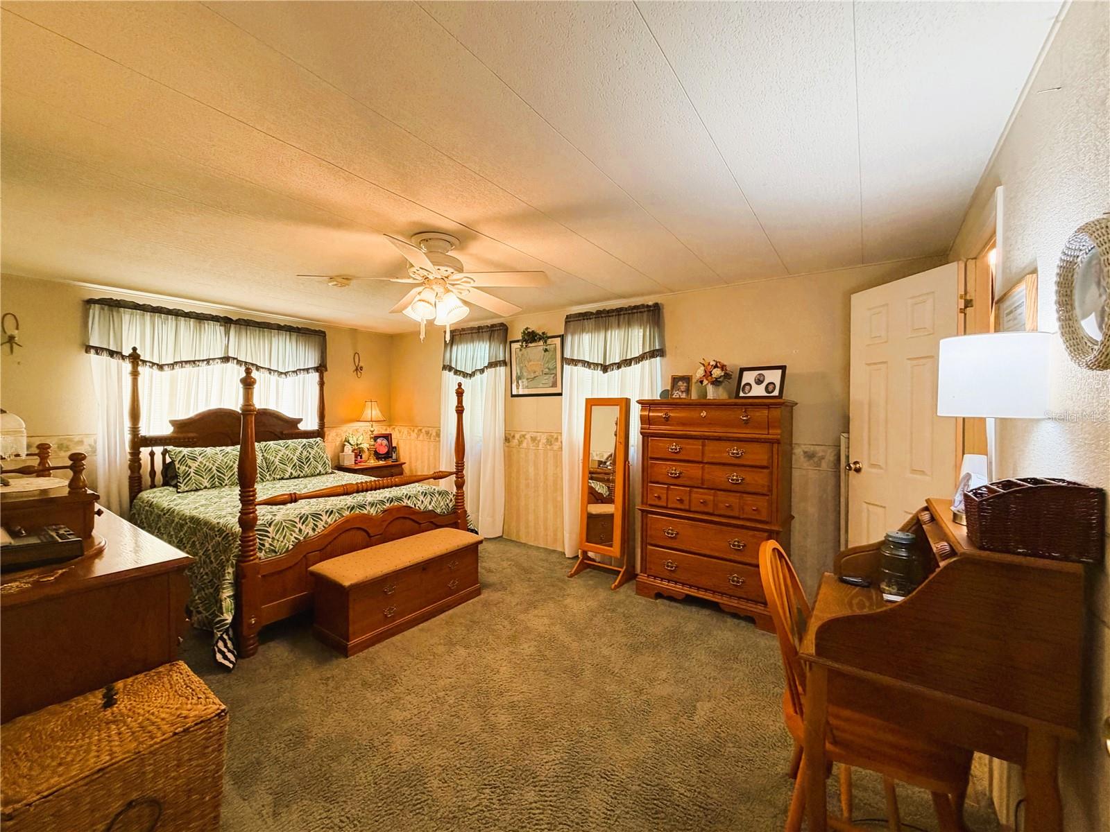 HAWTHORNE AT LEESBURG A COOP - Residential