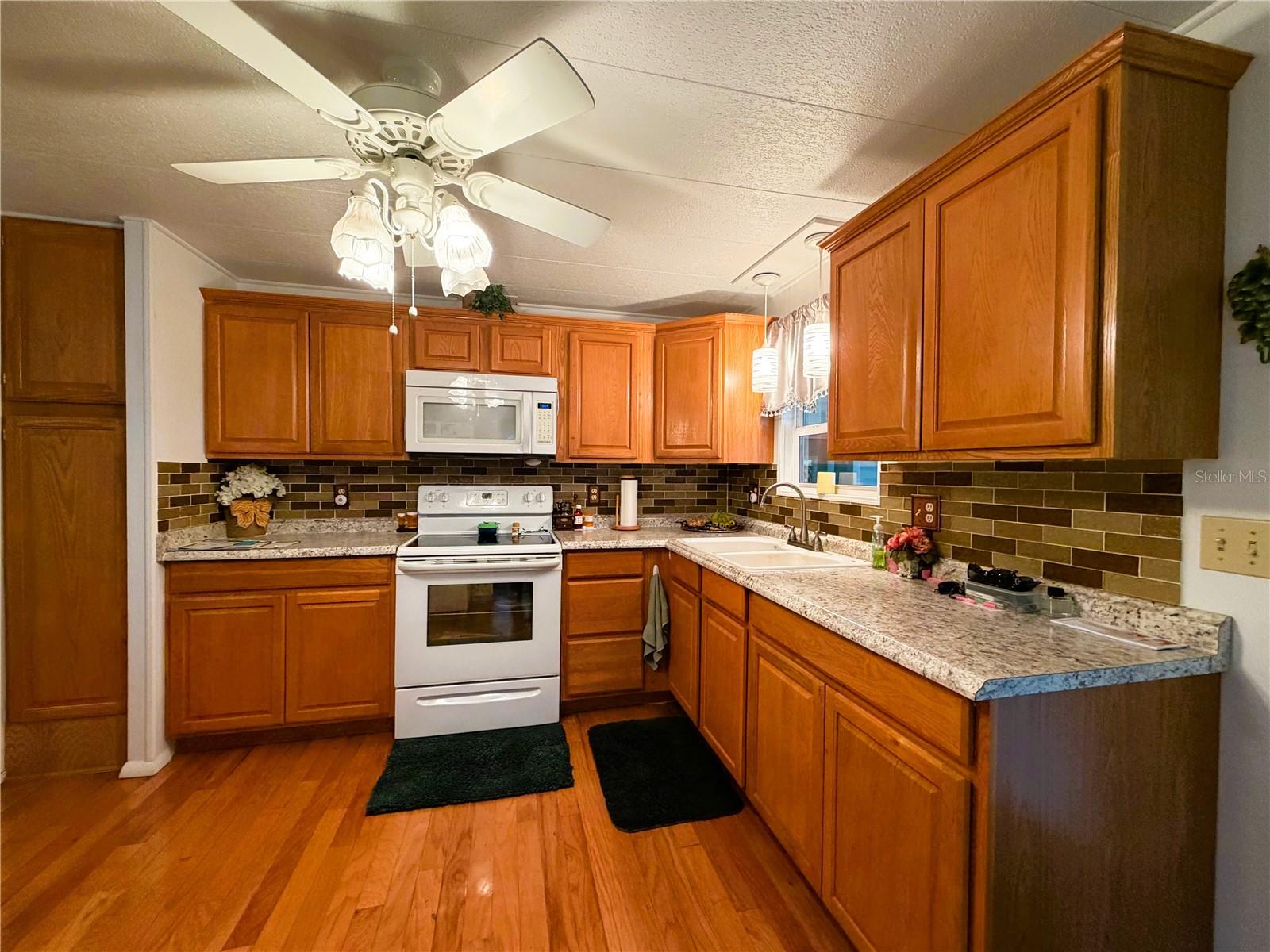 HAWTHORNE AT LEESBURG A COOP - Residential