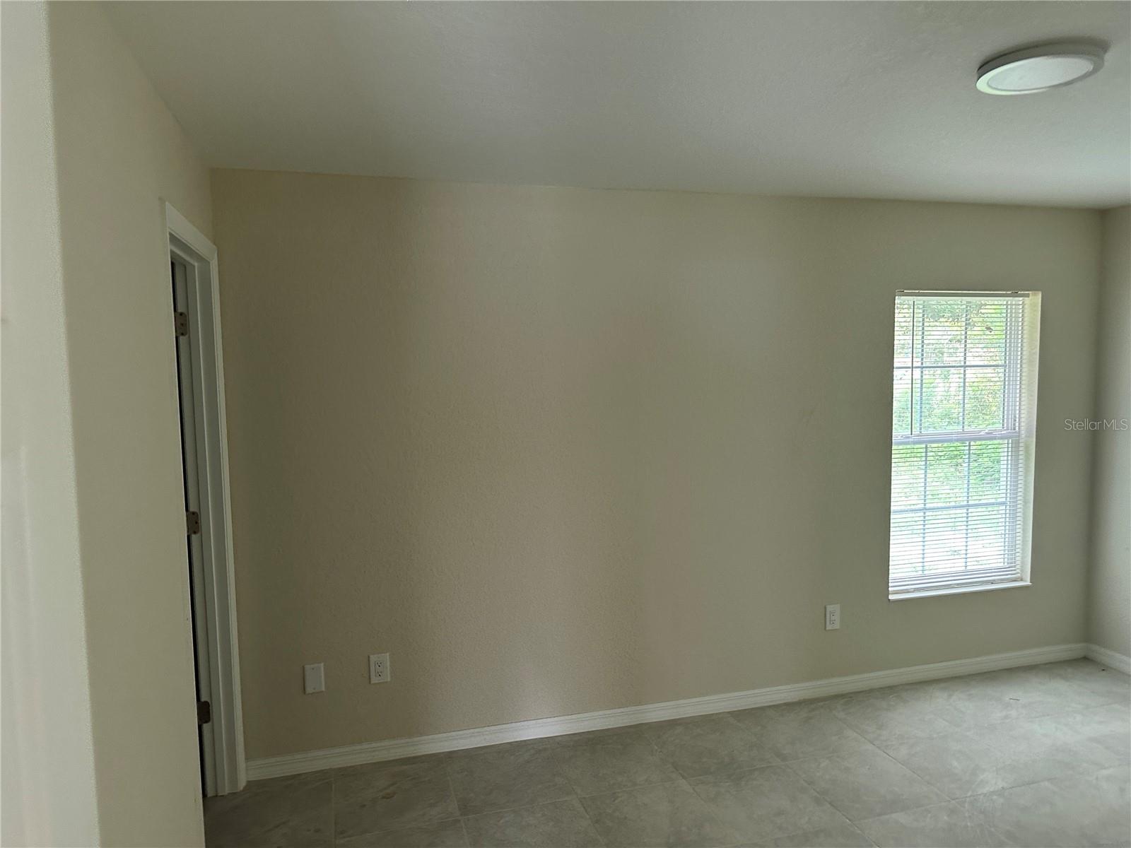 RAINBOW ACRES UN 04 - Residential Lease