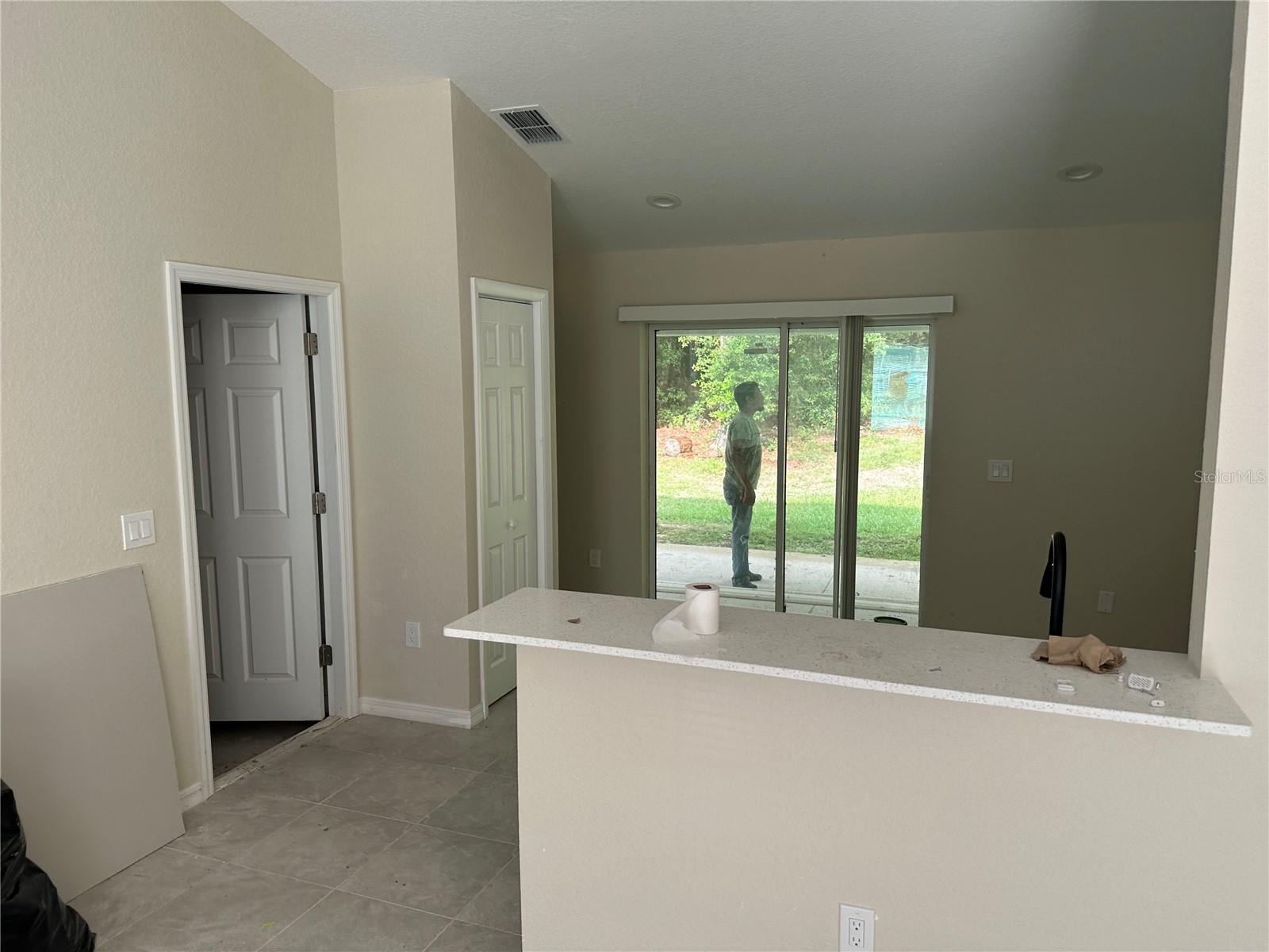 RAINBOW ACRES UN 04 - Residential Lease