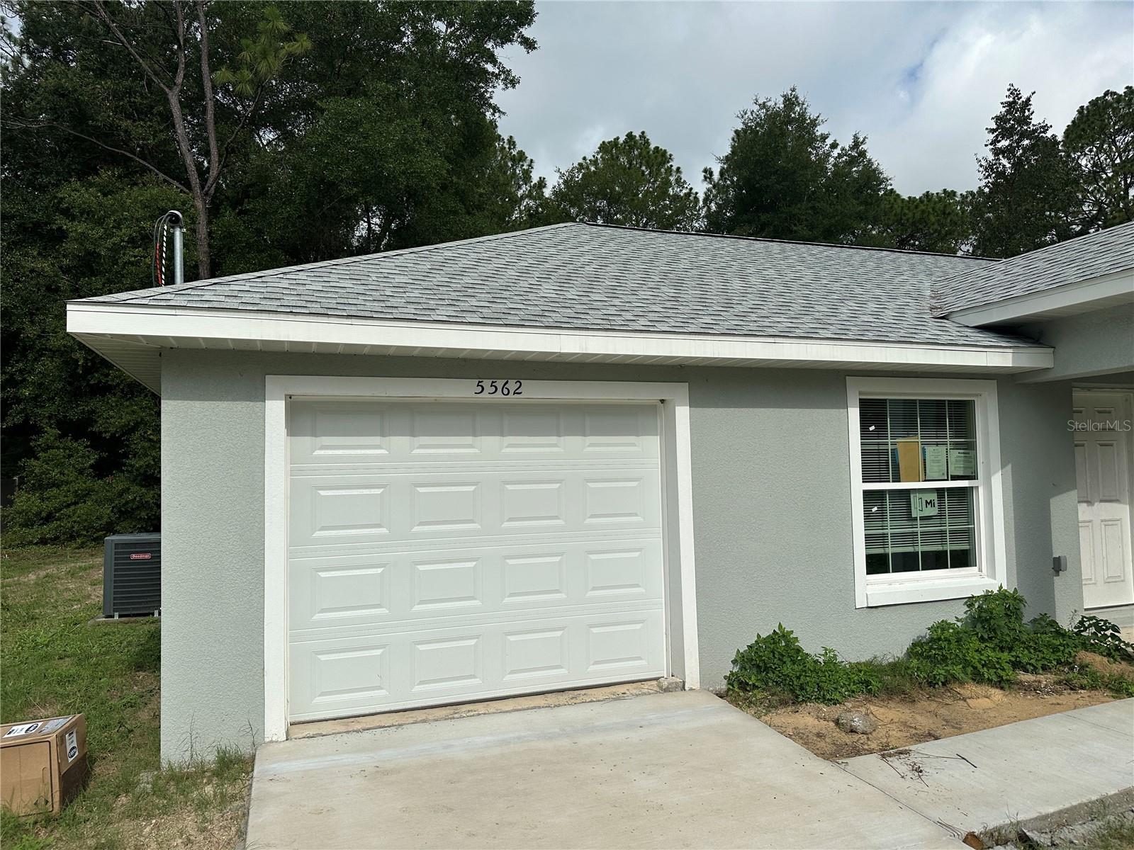 3/2 HOME WITH 1 CAR GARAGE, NEW CONSTRUCTION, FLOORING, KITCHEN, BATHROOMS, BE THE FIRST TO LIVE HERE. TENANT PAYS ALL UTILITIES AND MAINTAIN LAWN, CREDIT AND BACKGROUND CHECK REQUIRED, MONTHLY HOUSEHOLD INCOME MUST EQUAL 2XS THE RENT. NO HOA! OWNER APPROVAL, NEW STAINLESS STEEL APPLIANCES.