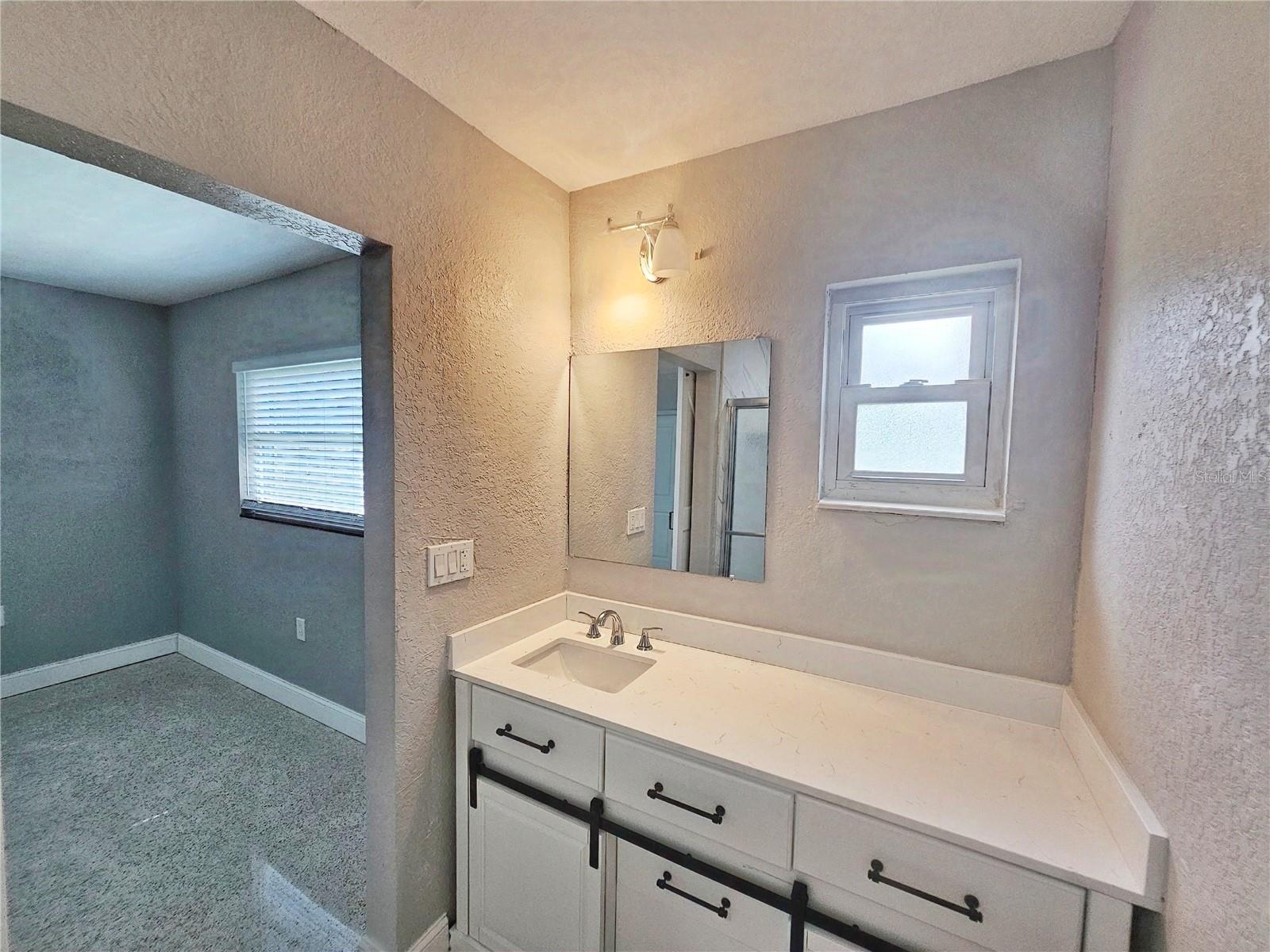 RIO VISTA SEC 5 - Residential Lease