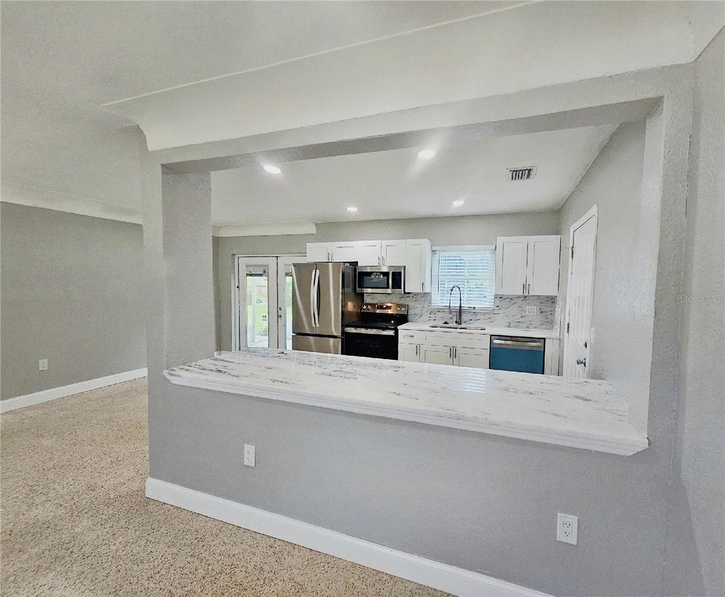 RIO VISTA SEC 5 - Residential Lease