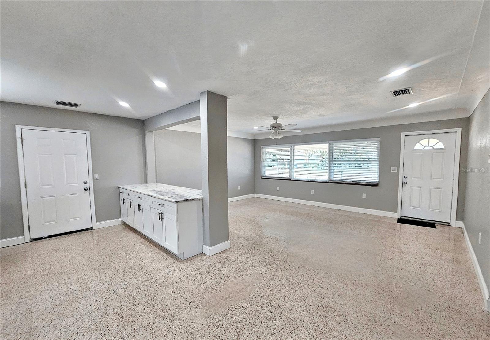 RIO VISTA SEC 5 - Residential Lease