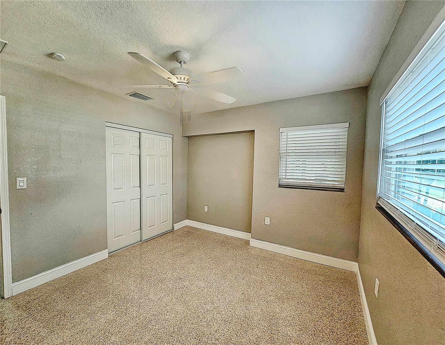 RIO VISTA SEC 5 - Residential Lease