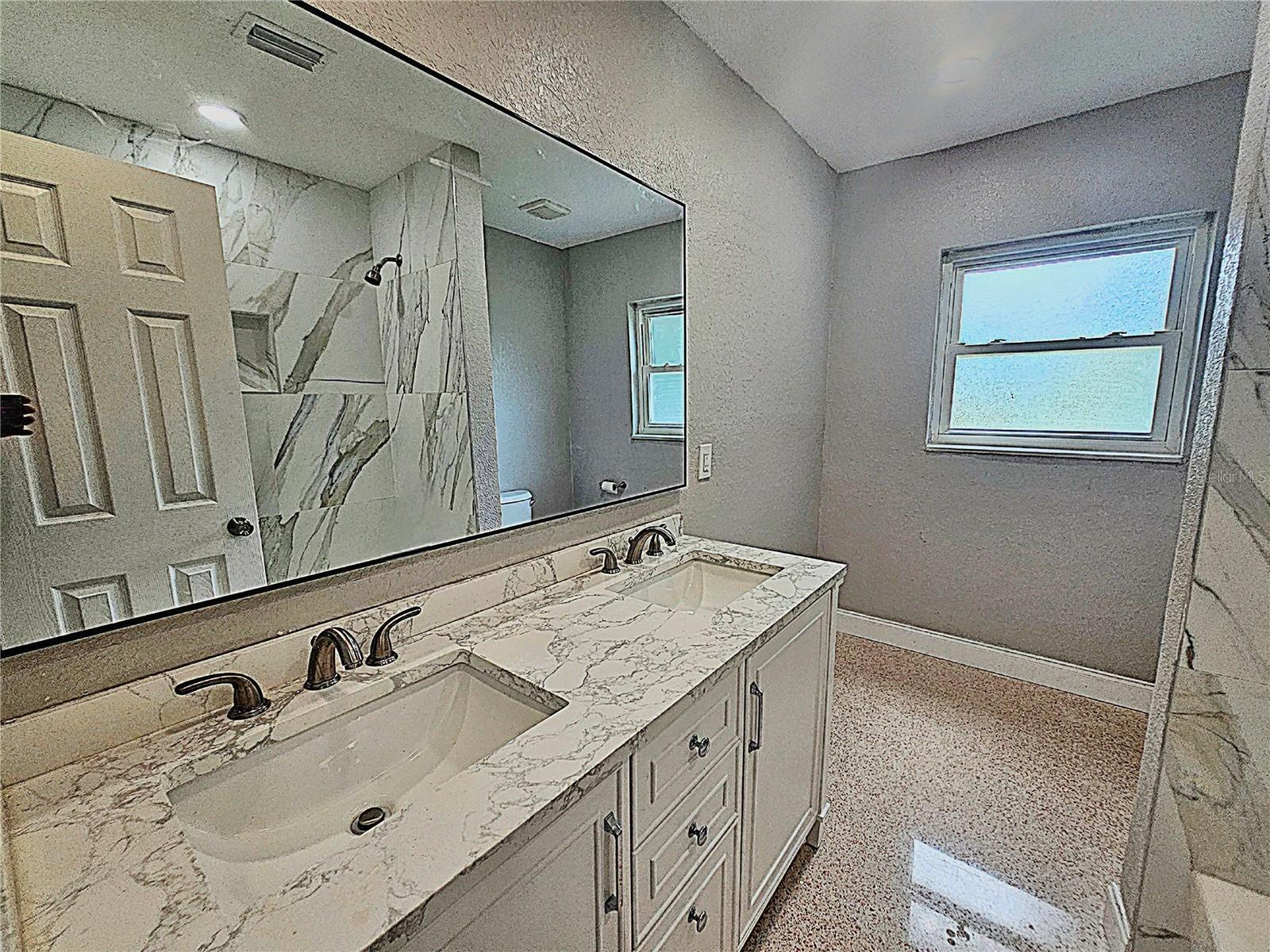 RIO VISTA SEC 5 - Residential Lease