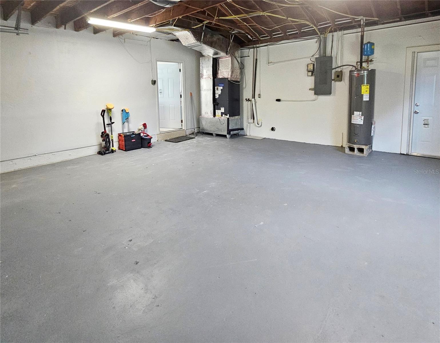 RIO VISTA SEC 5 - Residential Lease