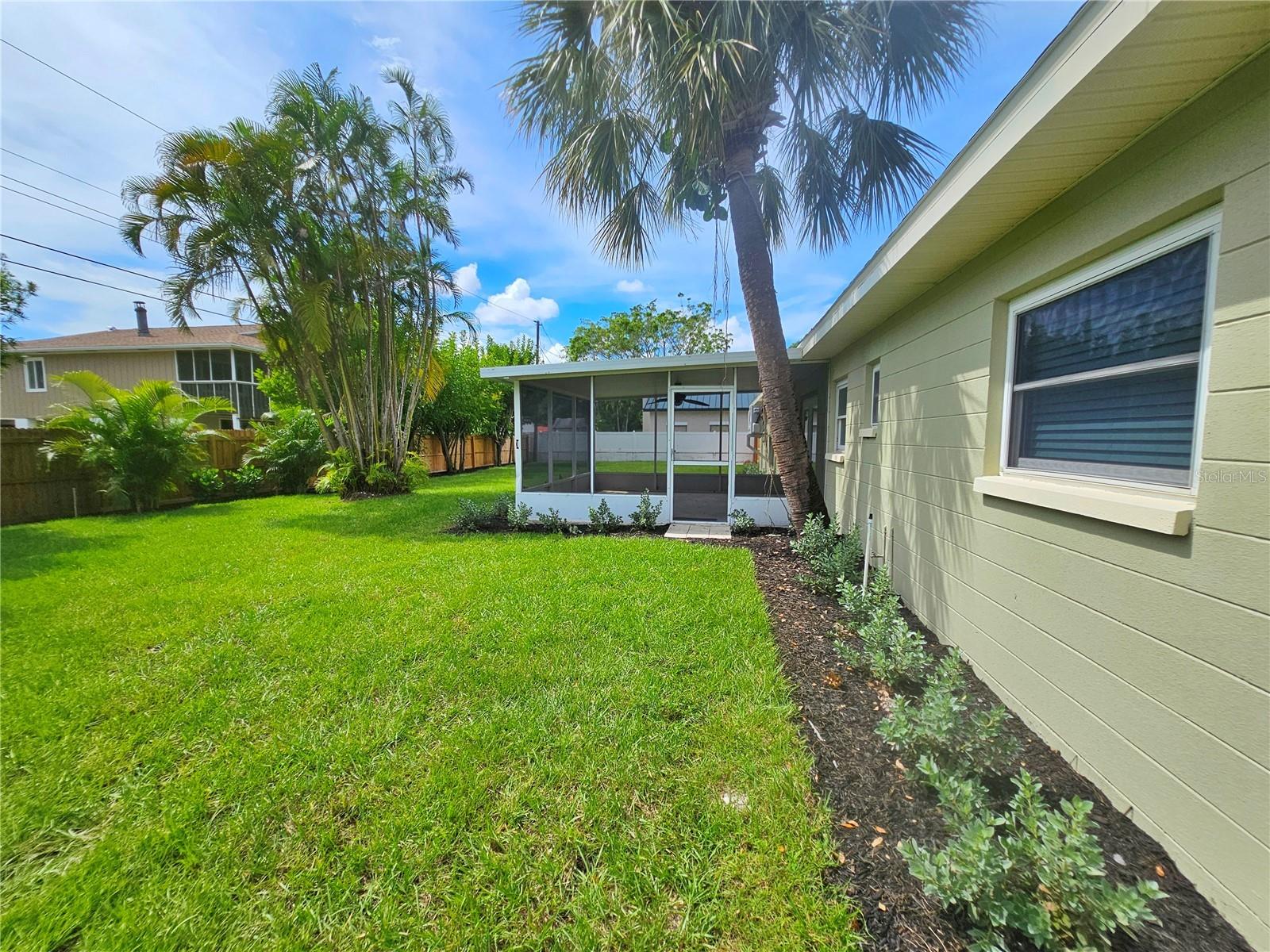 RIO VISTA SEC 5 - Residential Lease