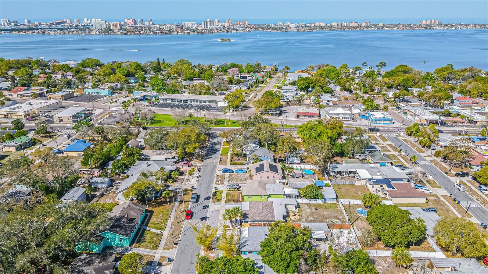 REVISED PLAT NAVAJO PARK - Residential