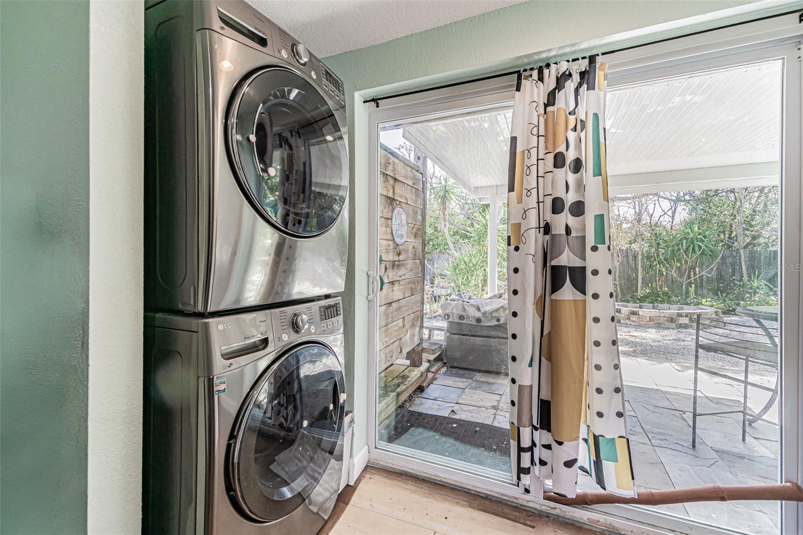 REVISED PLAT NAVAJO PARK - Residential