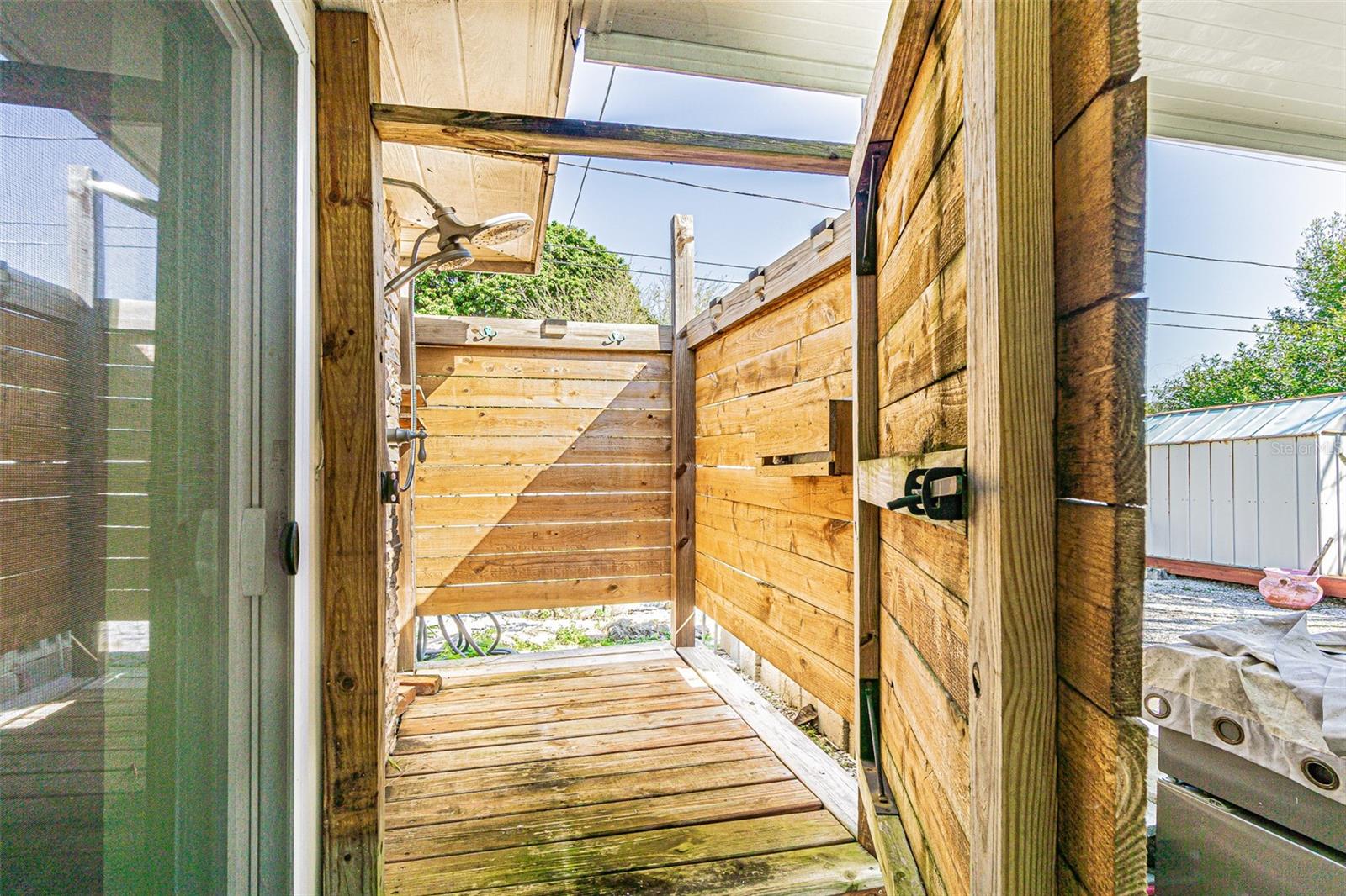 REVISED PLAT NAVAJO PARK - Residential