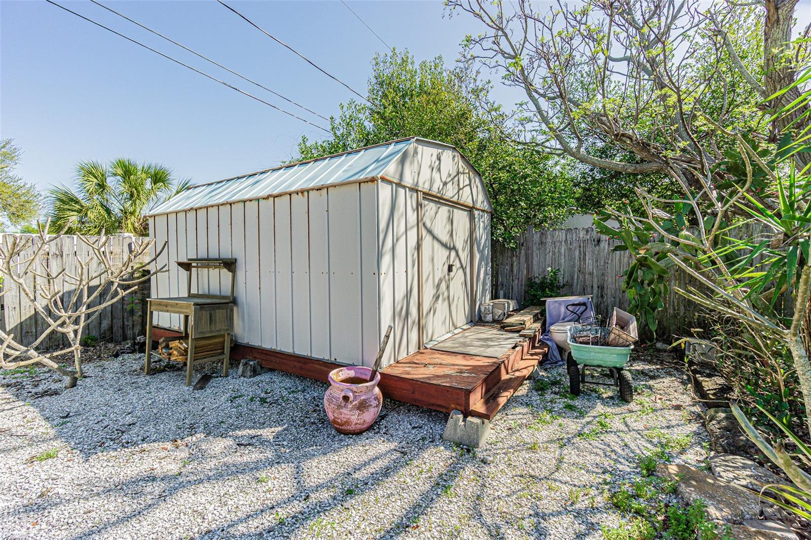 REVISED PLAT NAVAJO PARK - Residential