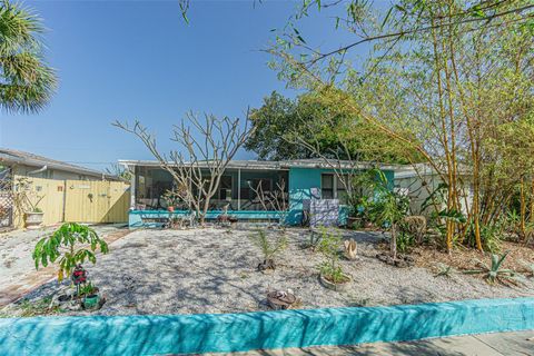 Photo of 1024 Apache Trail, Clearwater, FL 33755 (MLS # TB8486499)