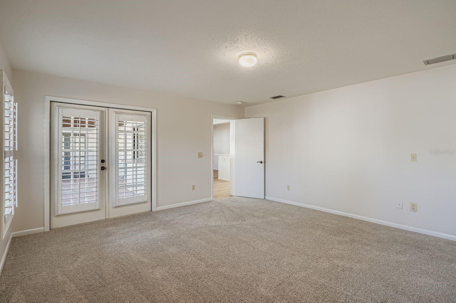 HUNTERS COVE UNIT 2 - Residential