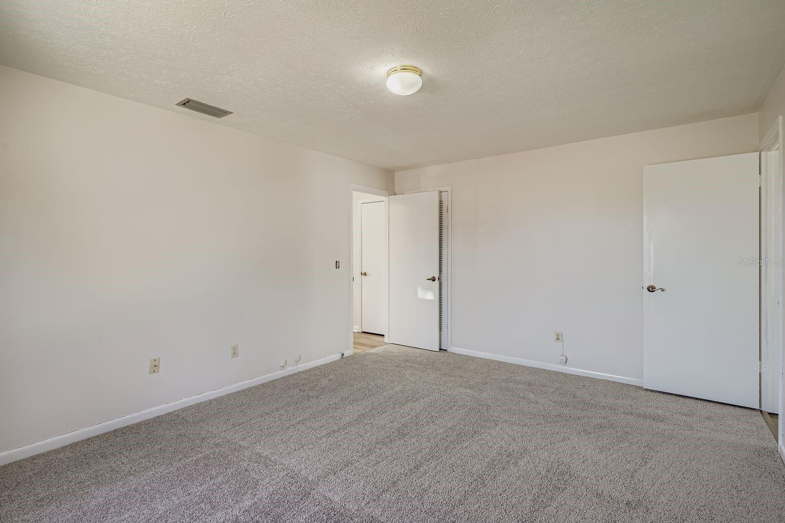 HUNTERS COVE UNIT 2 - Residential