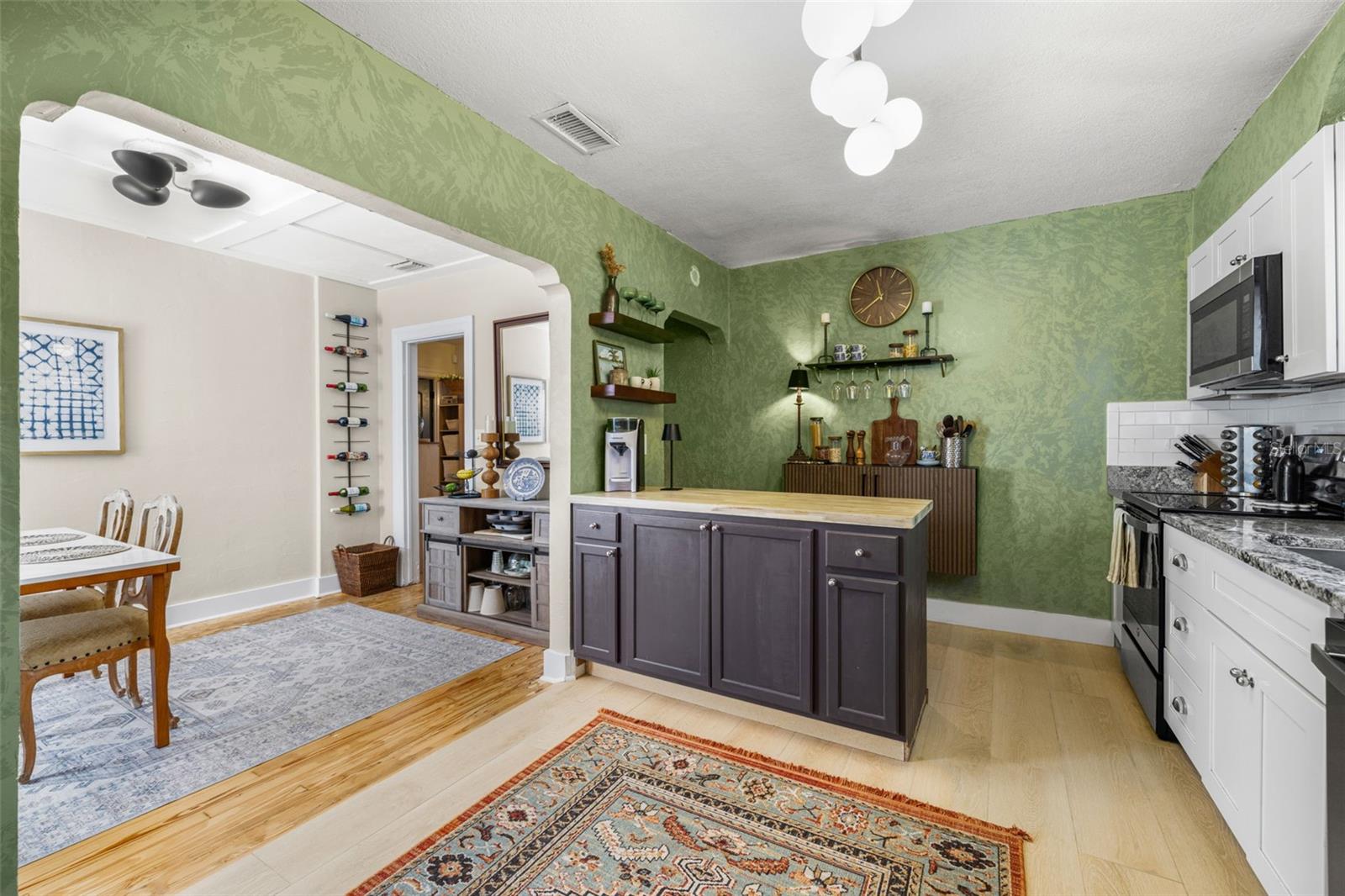 BOUTON & SKINNERS ADD - Residential