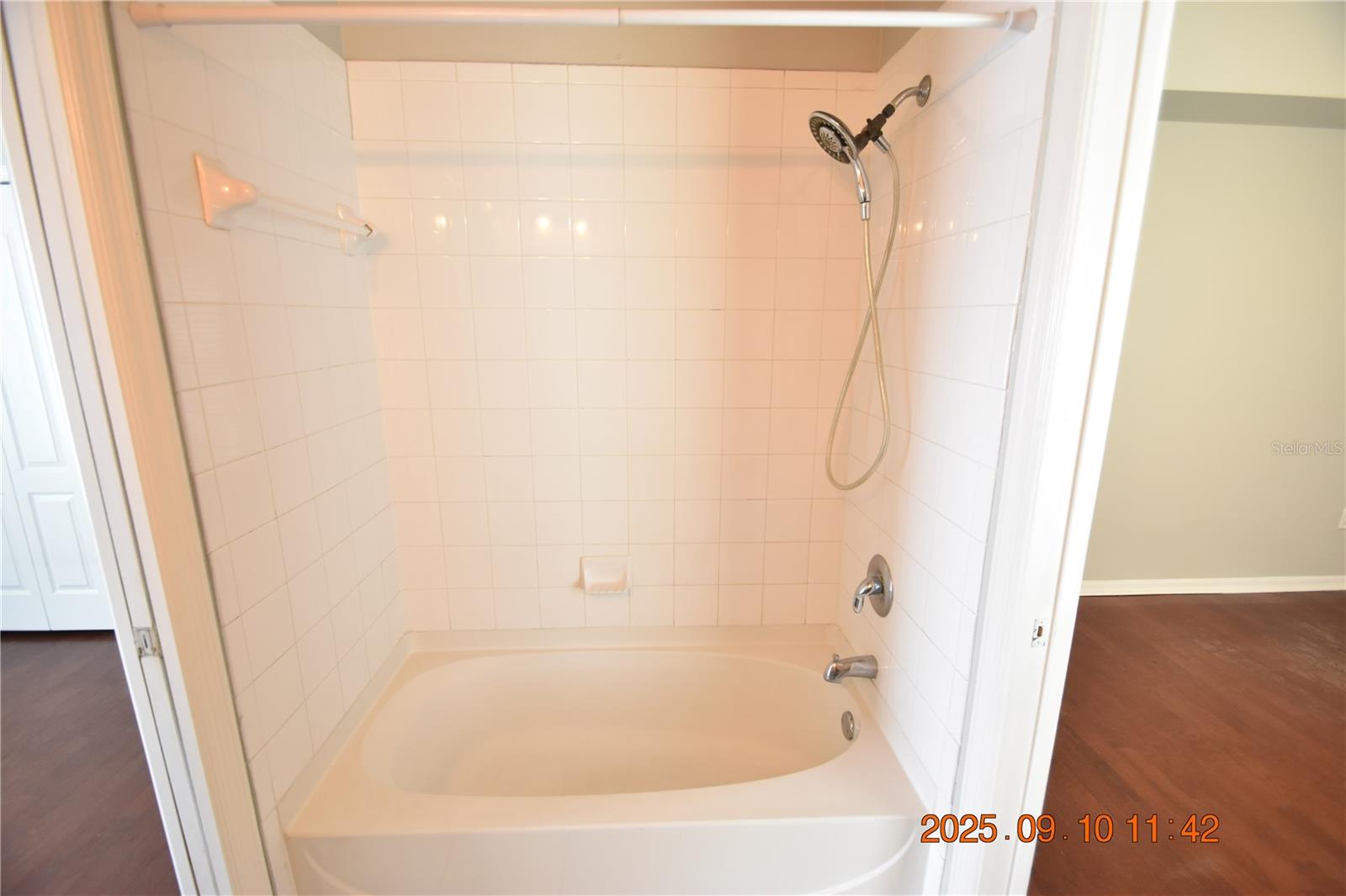 KINGS LAKE PH 1A - Residential Lease