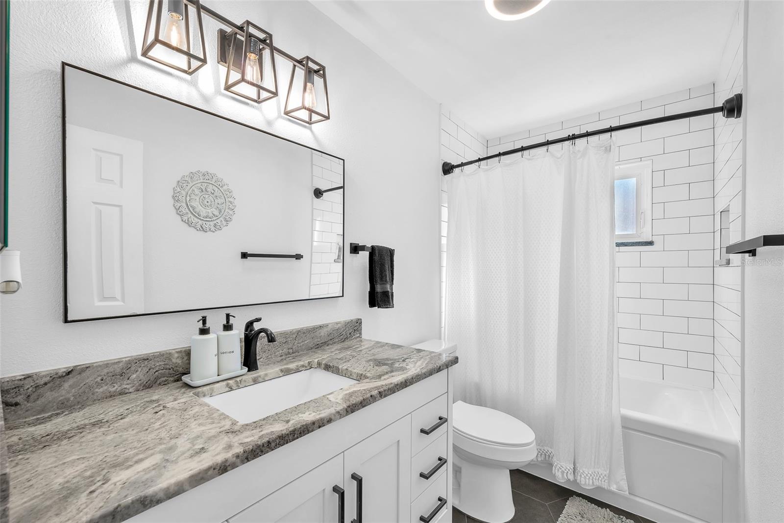 PARKWOOD MANOR 1ST ADDITION - Residential