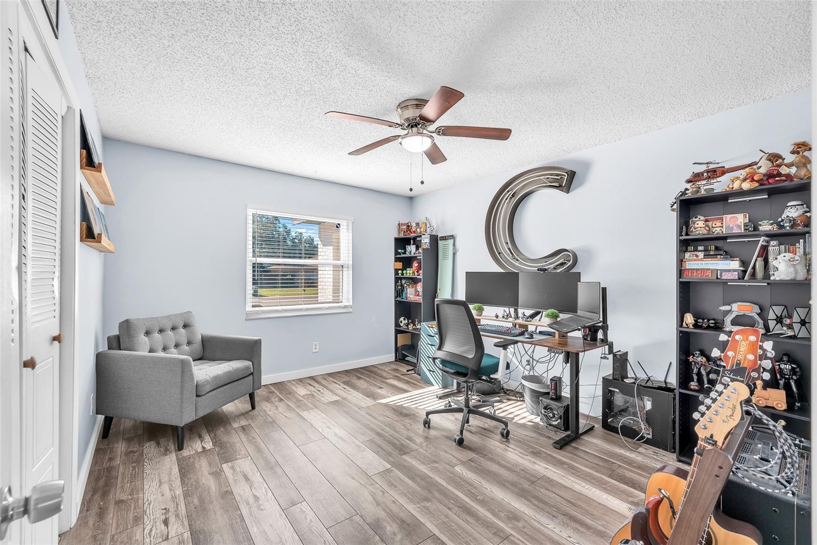 PARKWOOD MANOR 1ST ADDITION - Residential