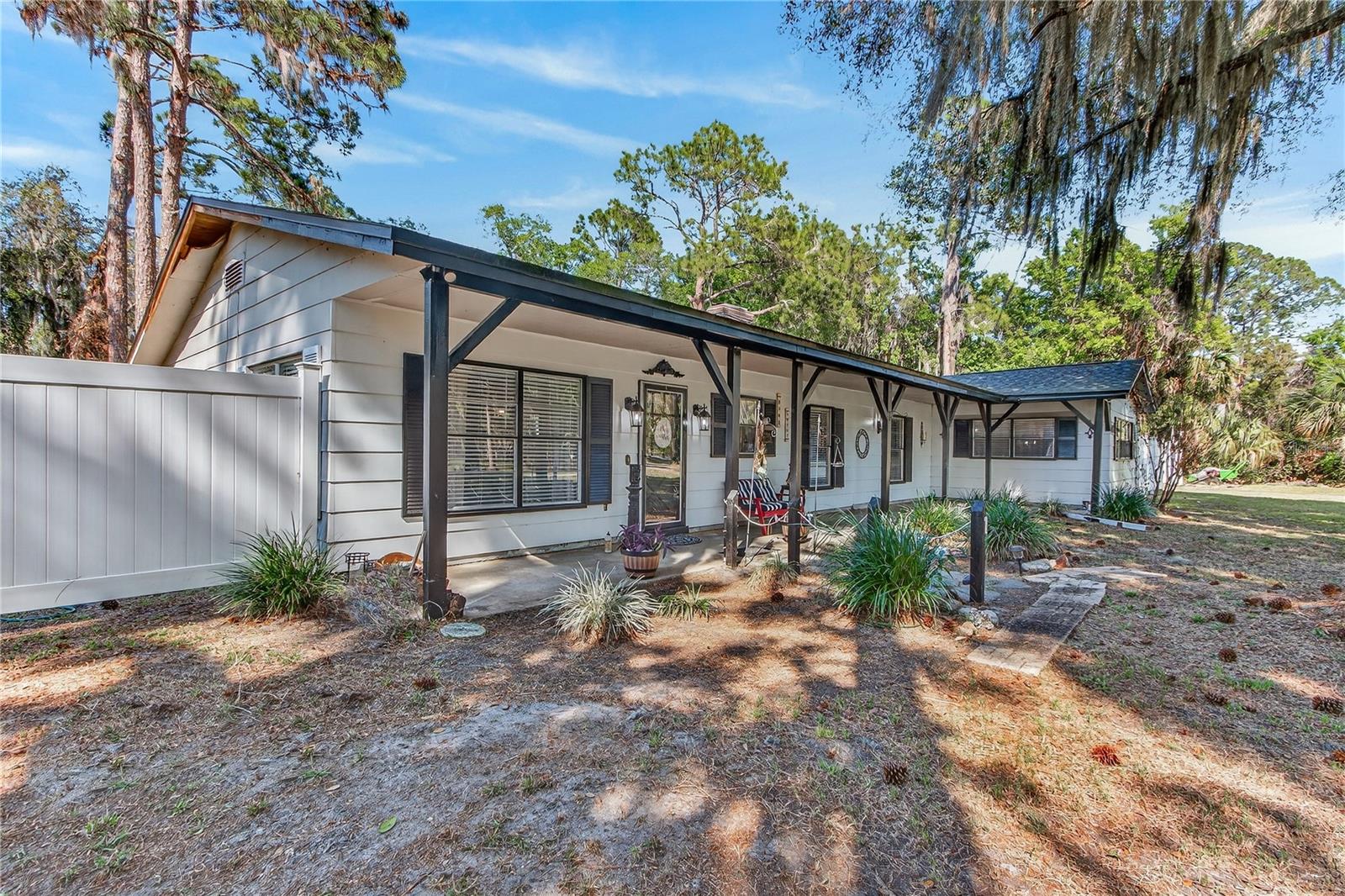 STONE ISLAND ESTATES - Residential