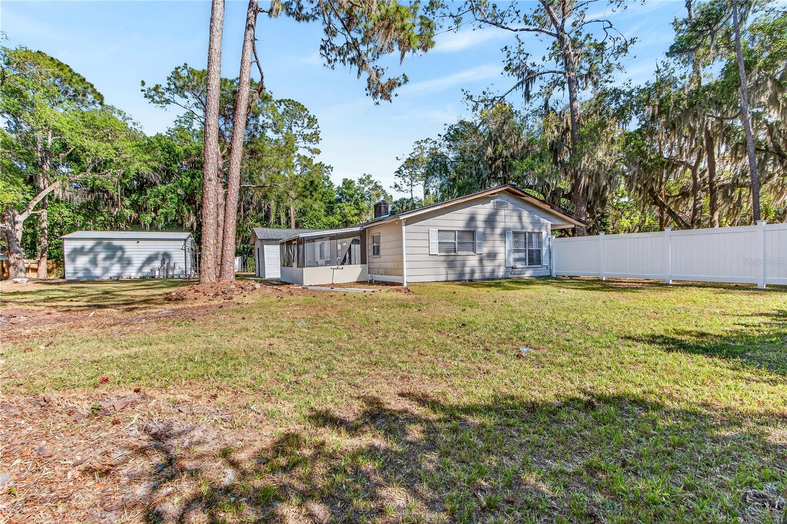 STONE ISLAND ESTATES - Residential