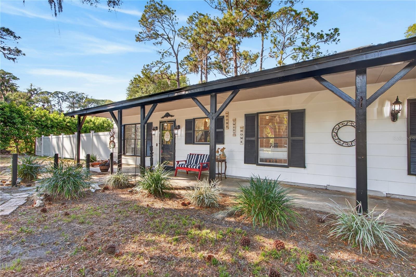 STONE ISLAND ESTATES - Residential