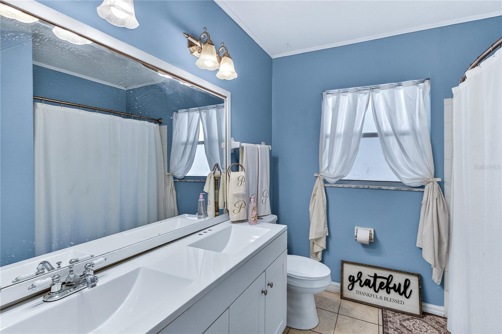 STONE ISLAND ESTATES - Residential