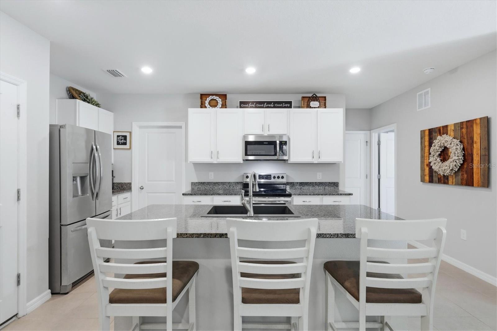 ASHTON MEADOWS - Residential