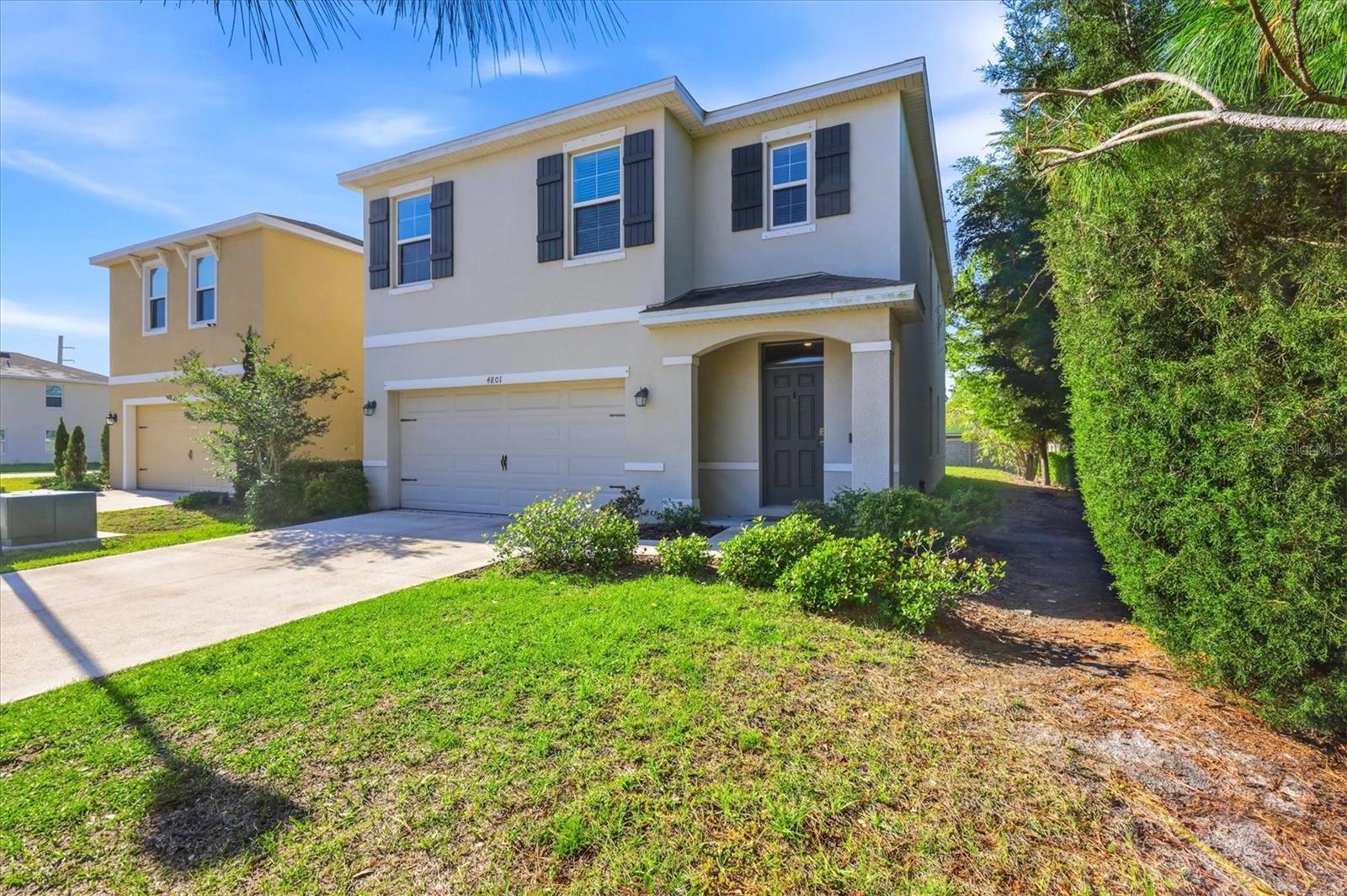 ASHTON MEADOWS - Residential