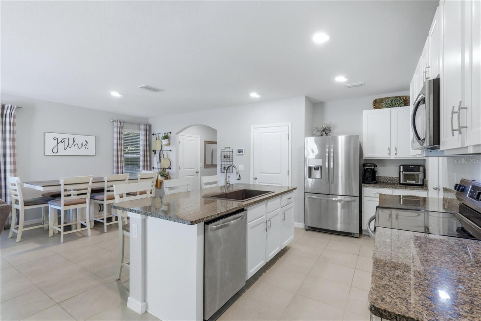 ASHTON MEADOWS - Residential