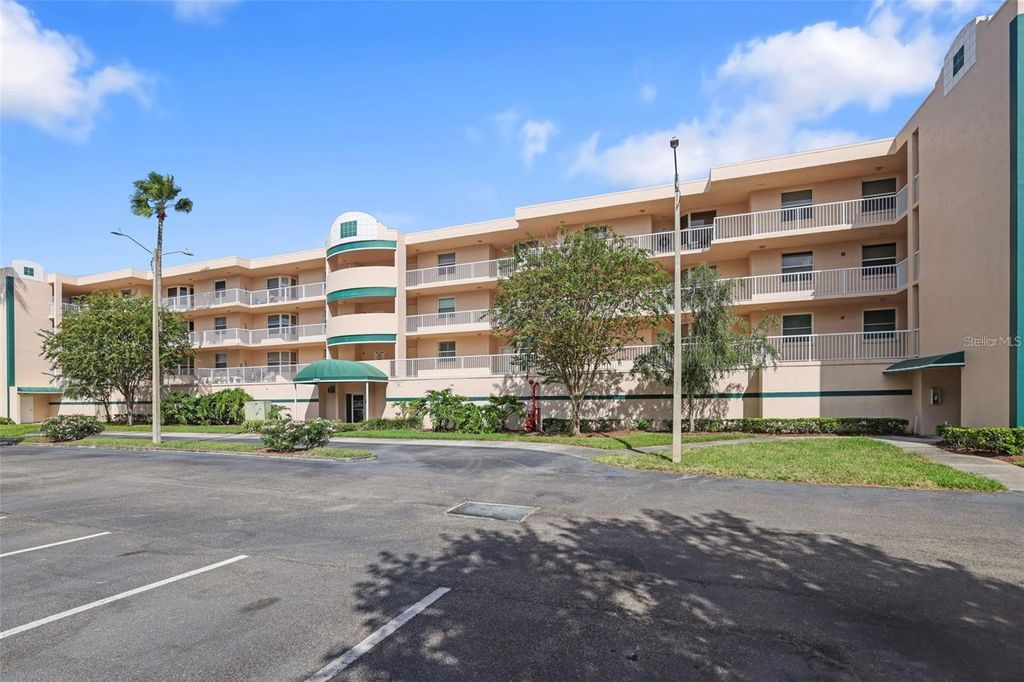 Photo of 6251 Shoreline Drive #2101, St Petersburg, FL 33708 (MLS # TB8435675)