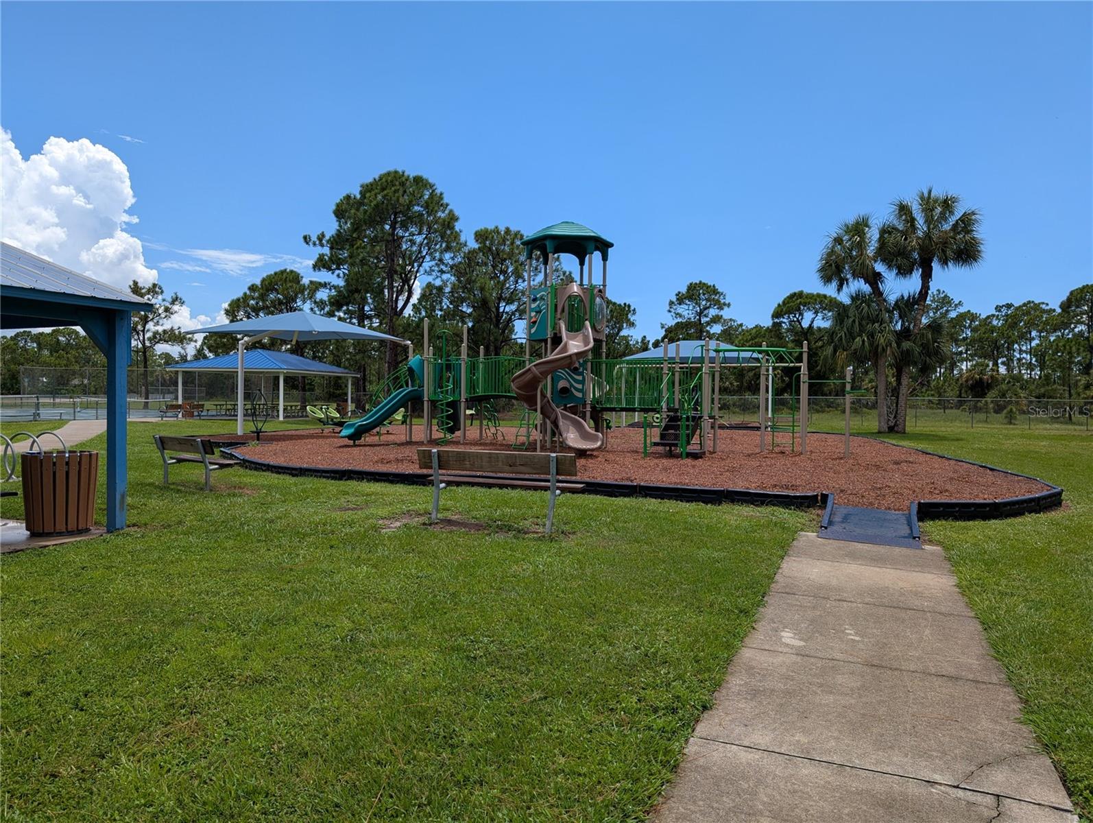TROPICAL GULF ACRES - Land