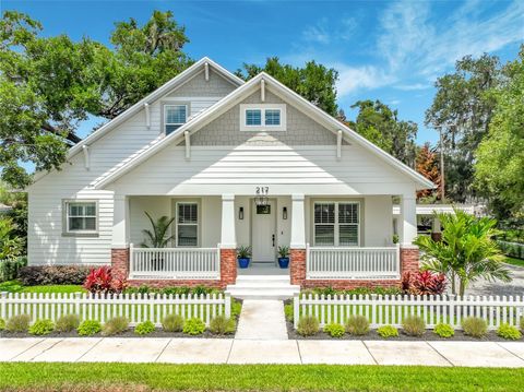 Photo of 217 W Bay Street, Winter Garden, FL 34787 (MLS # S5149527)