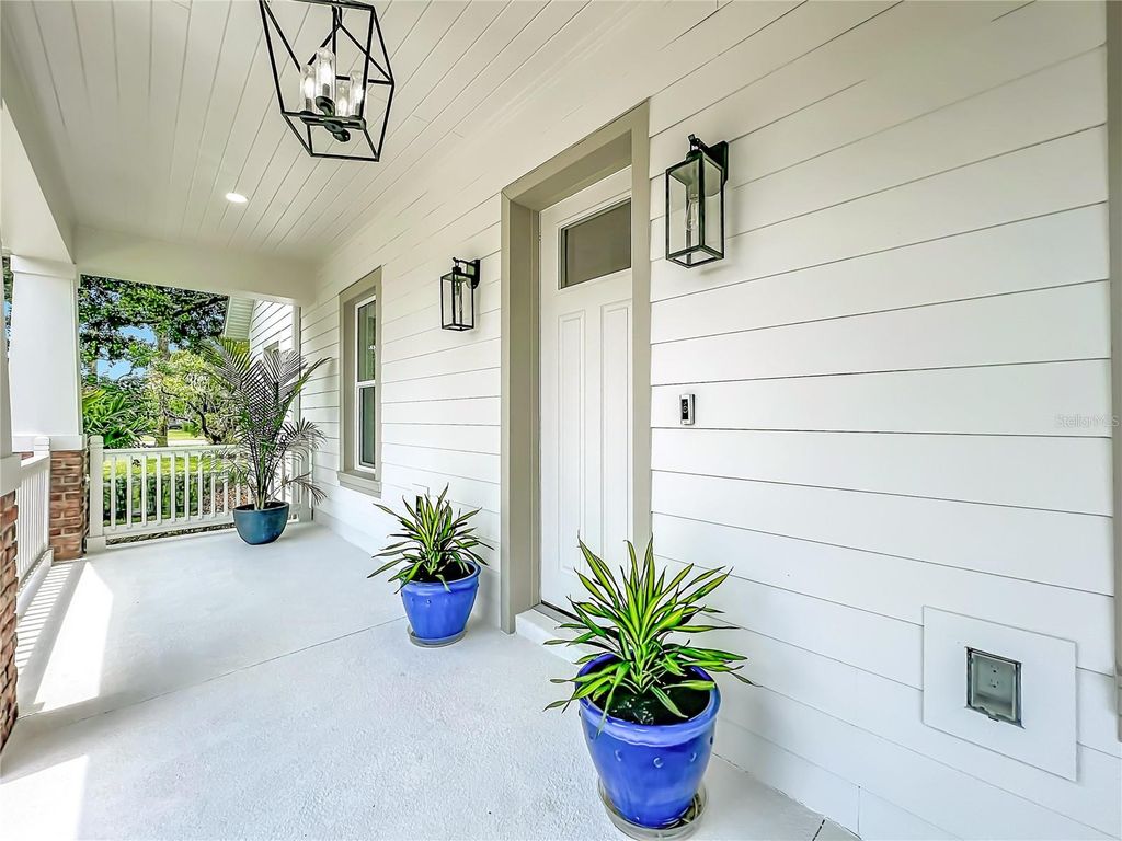Photo of 217 W Bay Street, Winter Garden, FL 34787 (MLS # S5149527)
