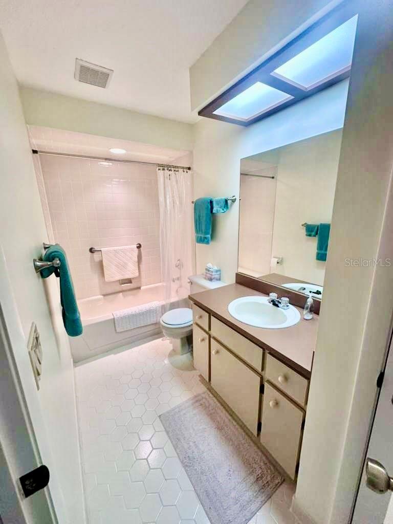 LAKE HAVEN ESTATE SEC 01 REP - Residential