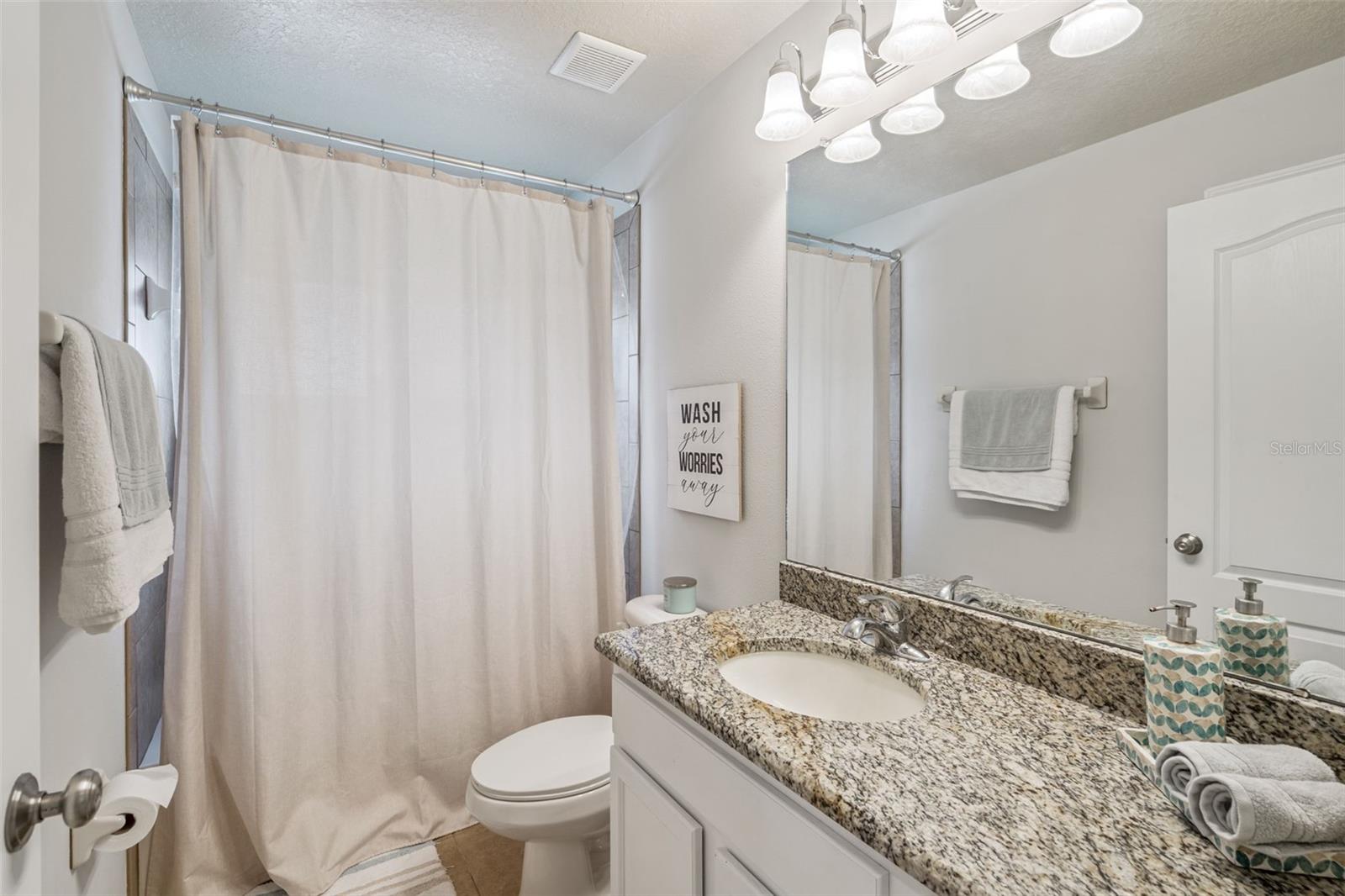 OAK CRK A-C PH 02 - Residential