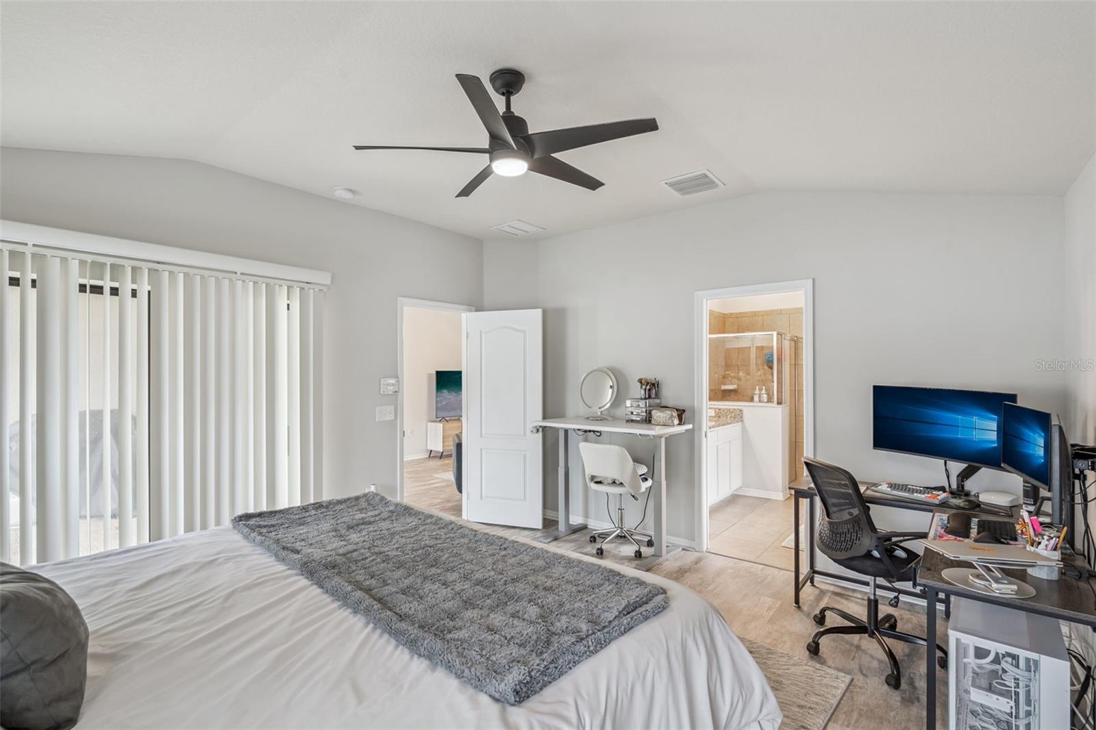 OAK CRK A-C PH 02 - Residential