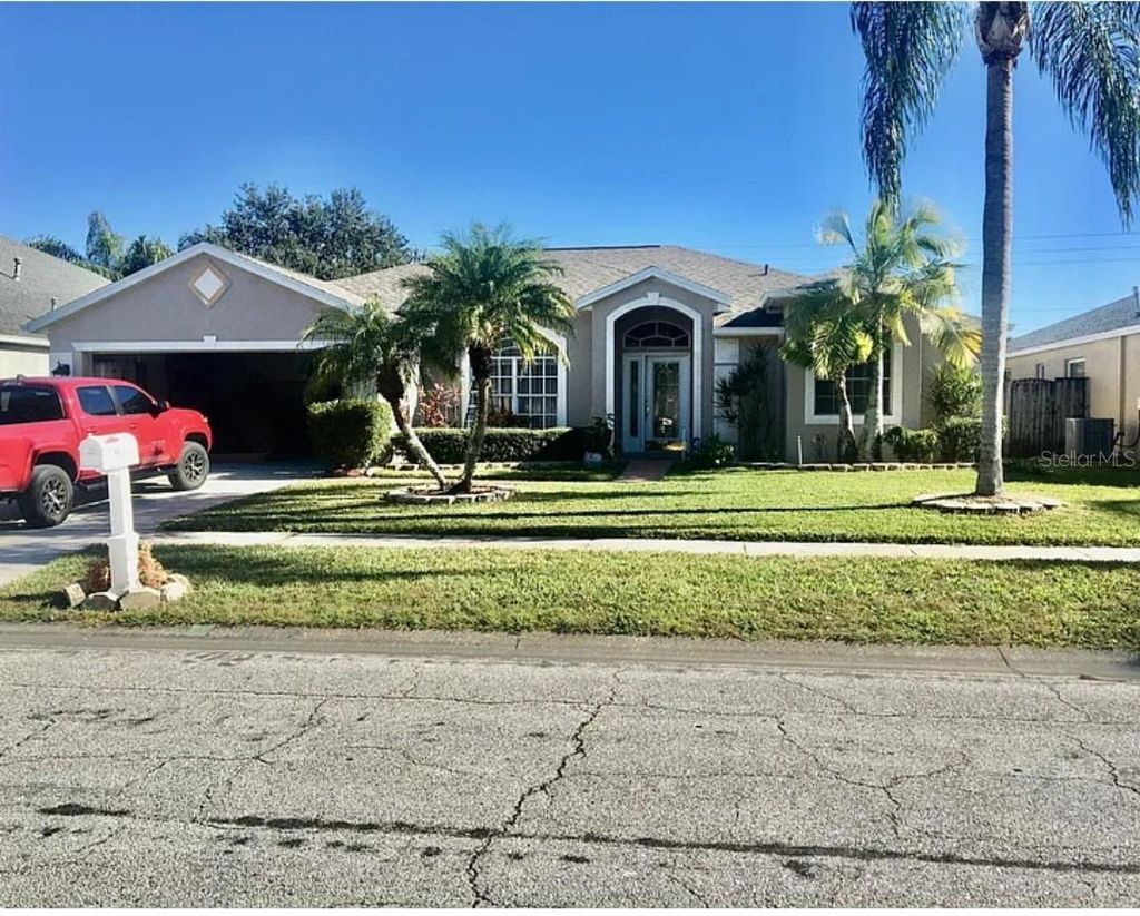 Photo of 8611 Brookway Circle, Tampa, FL 33635 (MLS # TB8502533)